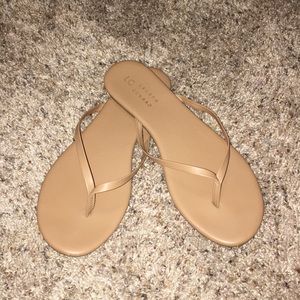 lauren conrad leather flip flops:)